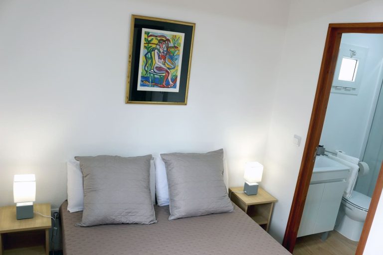 Chalé T3 Rooftoop Bungalow Garden View do Summer Cascade Alvor Apartments & Suites. Ideal para suas férias no Algarve.